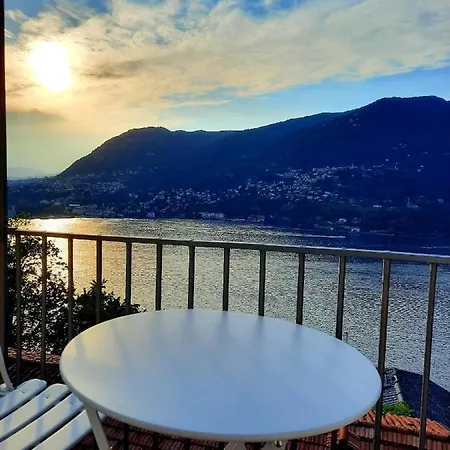 Sunset Con Balcone Vista بْليفيو
